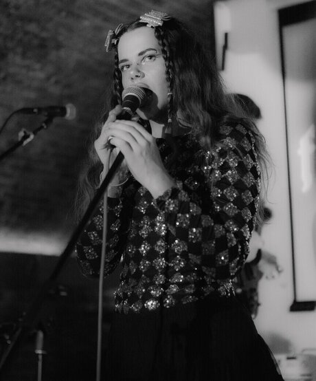 Freak Slug model naked galleries