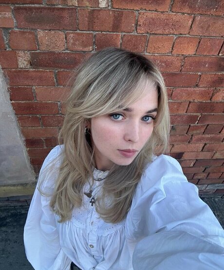 Meg Mills star nice img