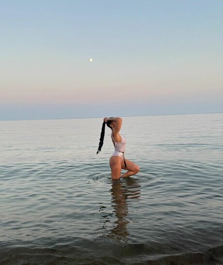 Solange Knowles adult model pic