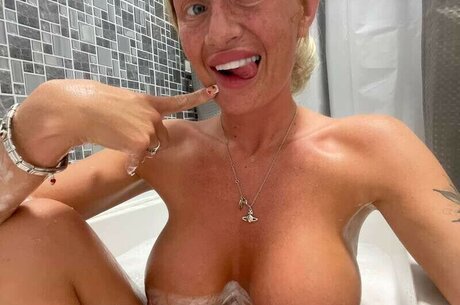 Jade Hunter star perfect archive