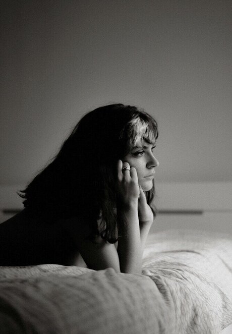 Emeline Faure model best pics