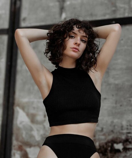 Emeline Faure model best galleries