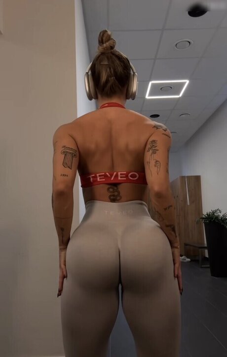 Lenaajoy high quality pornstar photos