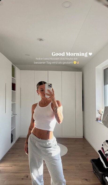 Lenaajoy Profile Photo