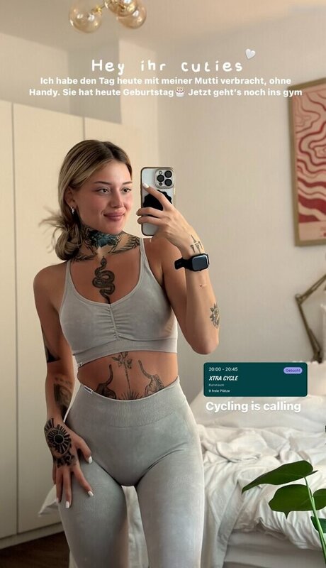 skinny blonde onlyfans hot naked photo