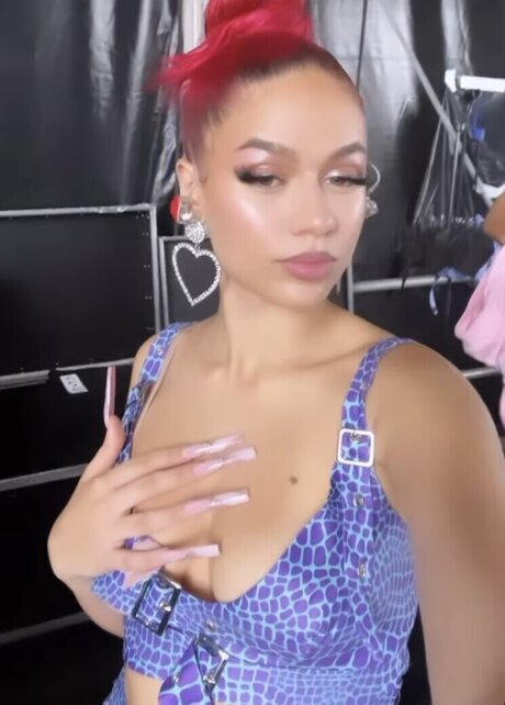 waifu onlyfans free nude archive