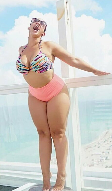 Dascha Polanco star erotic pictures