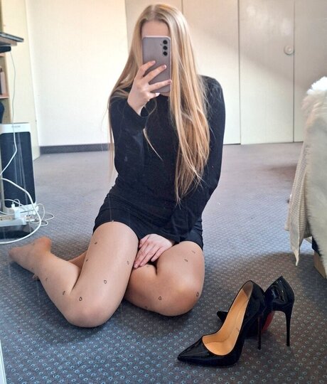 Mytightfashion model pretty photo