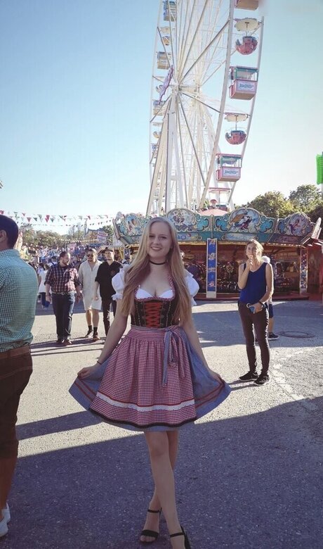 Mytightfashion pretty model pics