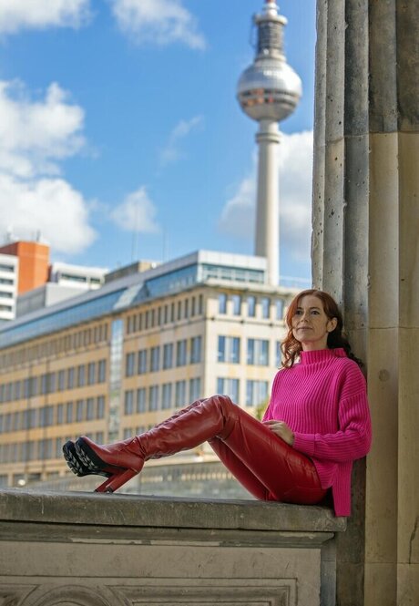 blonde babe onlyfans nice images