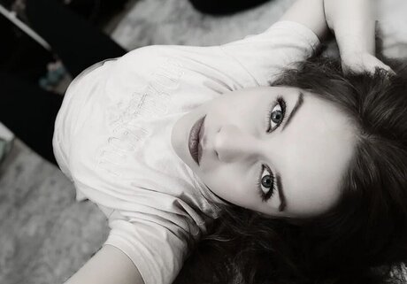 FormulaLena nude pornstar pictures