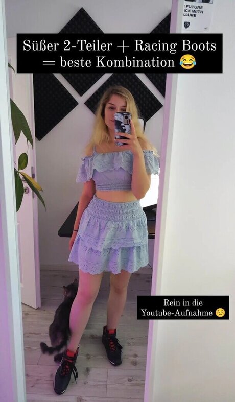 FormulaLena model pornographic galleries