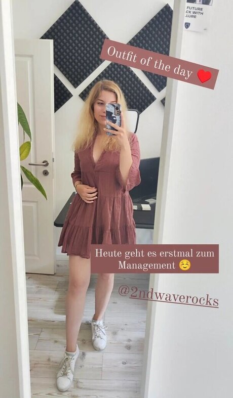 pregnant asian onlyfans sex picture