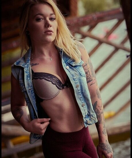 Typischblonnd model beautiful photos