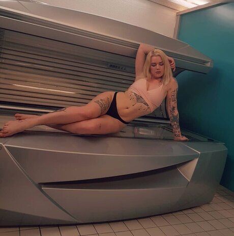 Typischblonnd model xxx gallery