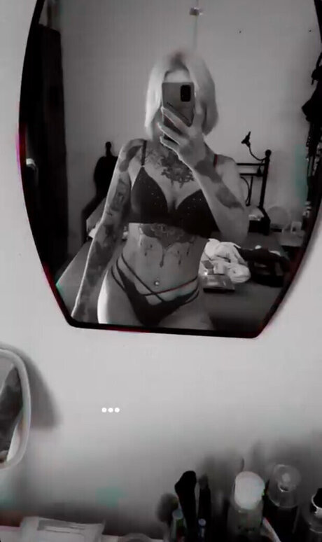 Typischblonnd nudes pornstar photos