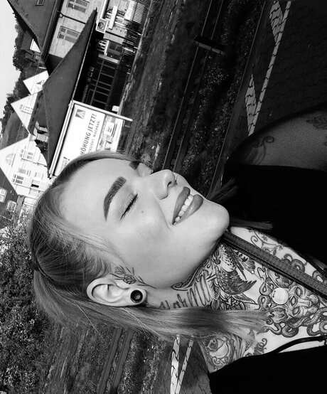 Typischblonnd Profile Photo