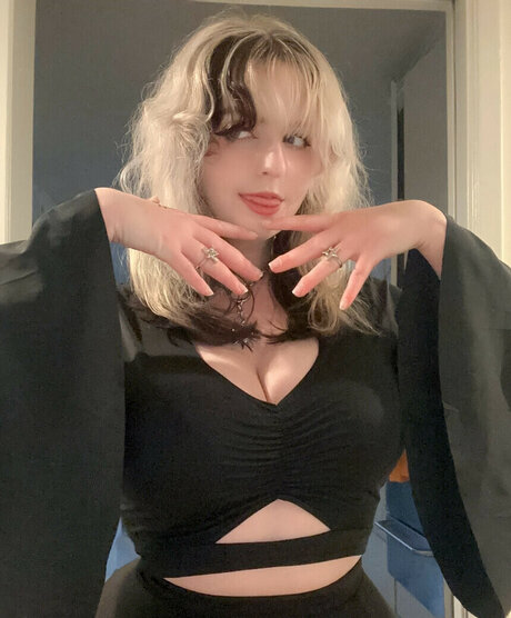 huge fake tits onlyfans erotic images