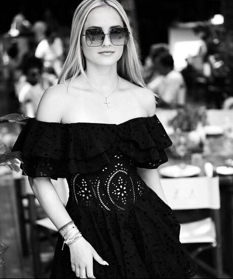 famous femboy onlyfans top archive