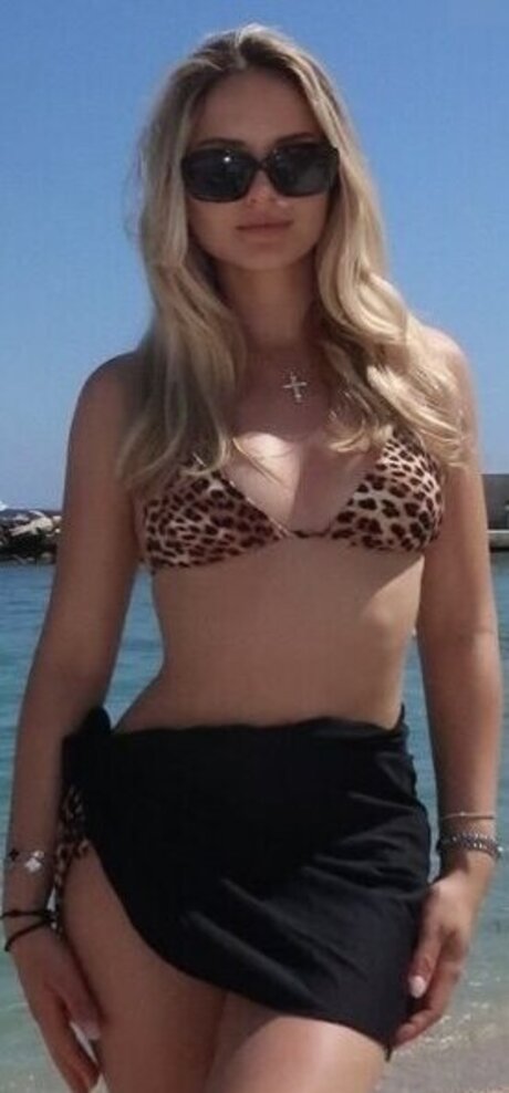 meaty pussy onlyfans hot nude image