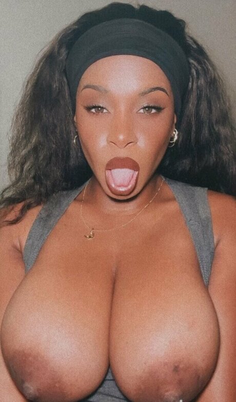 Leila Blake pretty actress pictures