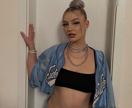 Michelle Knaub adult star galleries