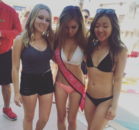 Maggie Sin sex pornstar archive