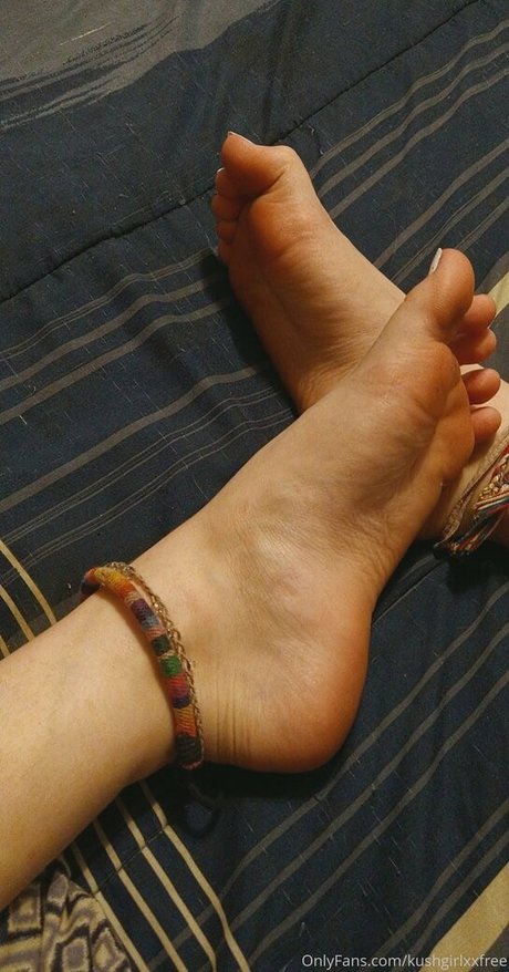 trans free onlyfans adult picture