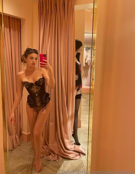 alexiaskye star hot gallery