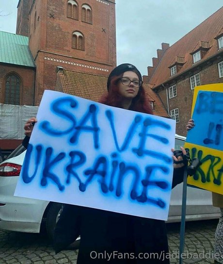 jadiebaddie star nudes picture