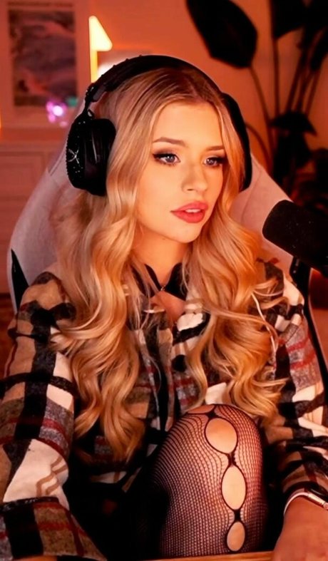 cute anal onlyfans hot image