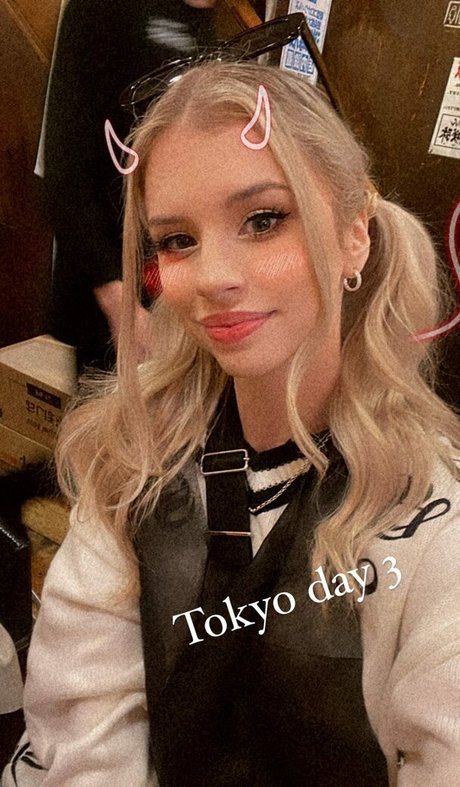 Berticuss pornstar sex pics