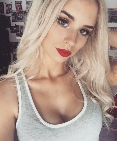 18 asian onlyfans nude img