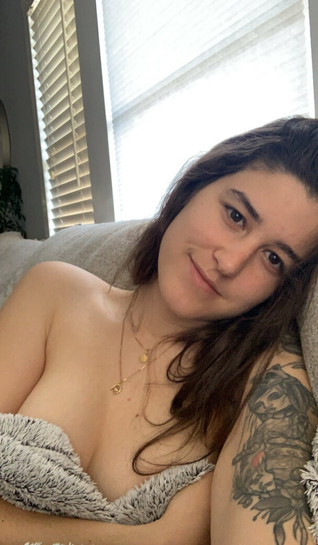 petite asian onlyfans best photo