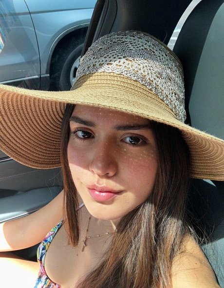 Karina Guerrero star hot images