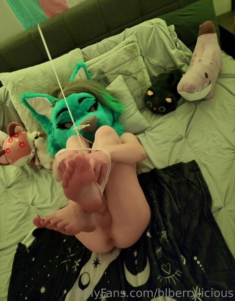 blberrylicious naked pornstar picture