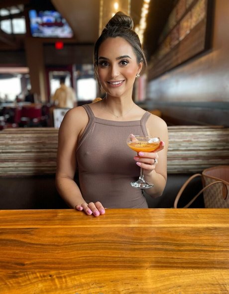 tenniswithtay naked model img