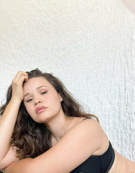 kae yli model hd images