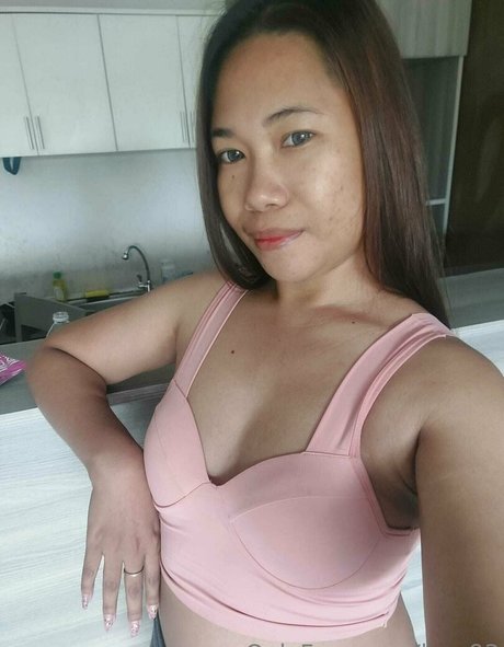 luzy93 nude pornstar pictures