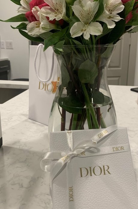 waitress onlyfans pretty image