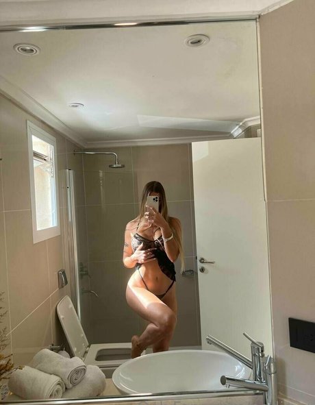 Nadia G model naked photos