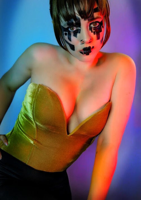 Kirsten Ria hot star picture