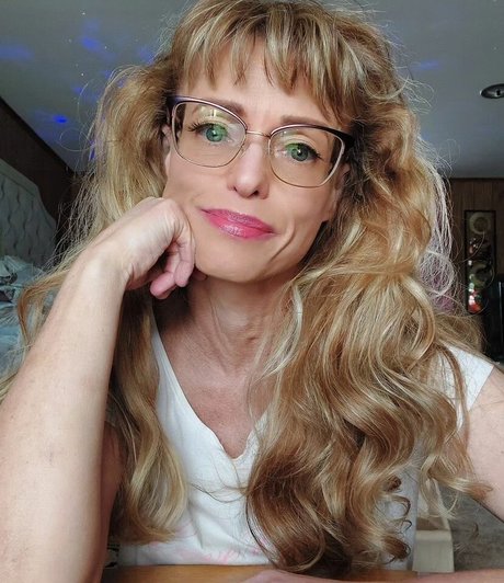 hairy armpits onlyfans art porn photo