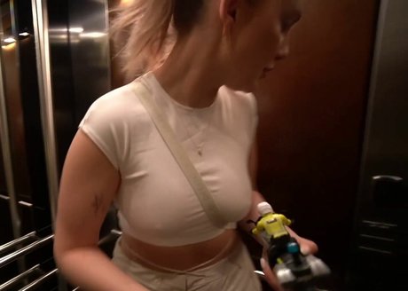 female popular onlyfans porn galleries