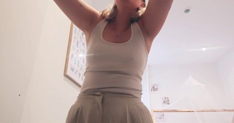 beautiful onlyfans hot sex image