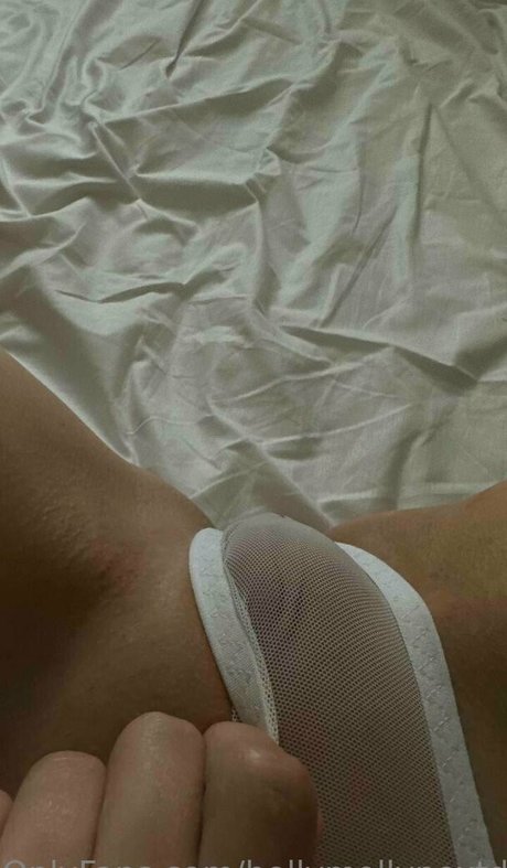 hollymollynextdoor nudes star gallery