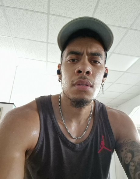 magicsempai hot model image