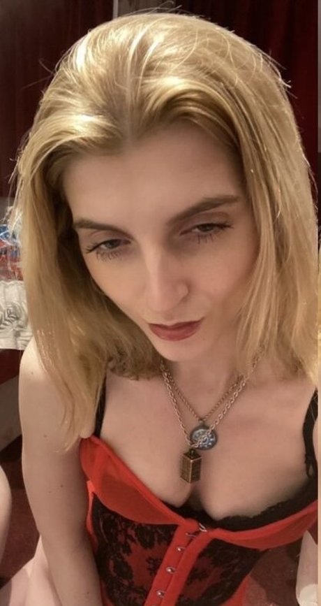 Badwolfemjay xxx model photo