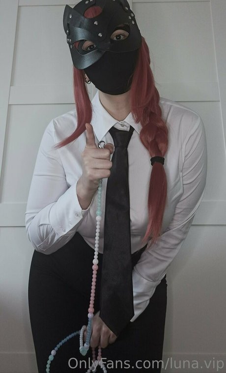 luna vip naked star photos