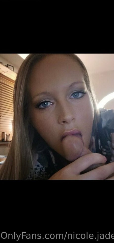 nicolesxxx hot model photo